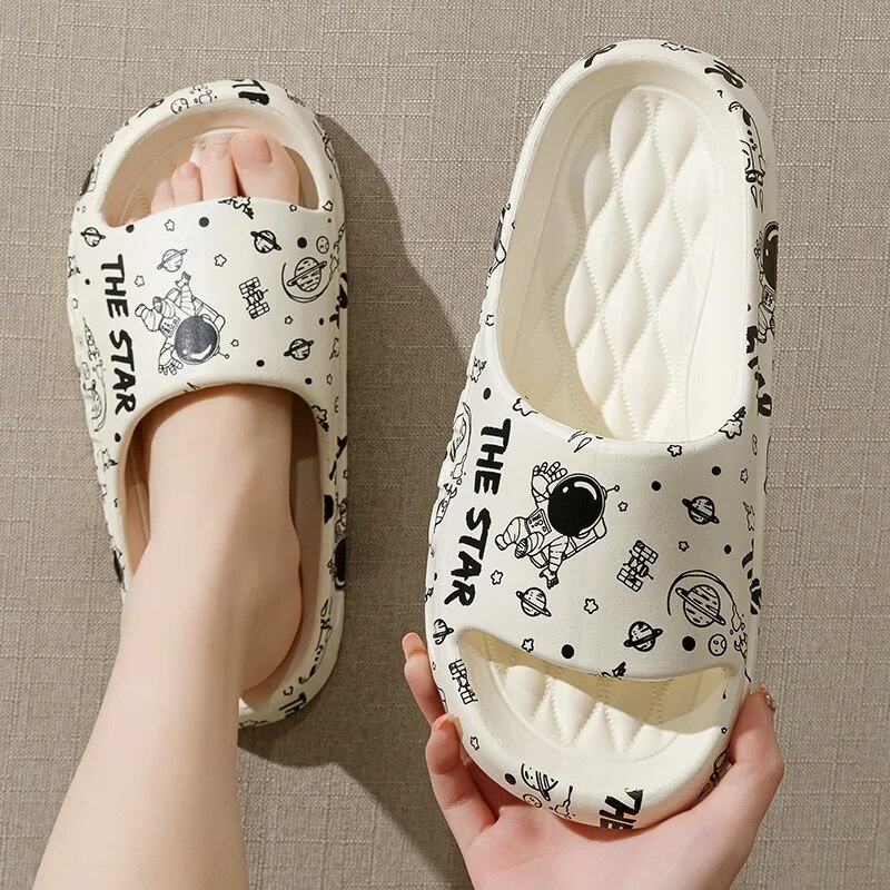 Cool Slippers For Men In Summe - đánh giá và giá Queen Street Fashion